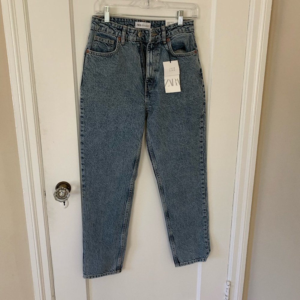 Zara jeans size 4, acid wash. mom jean style